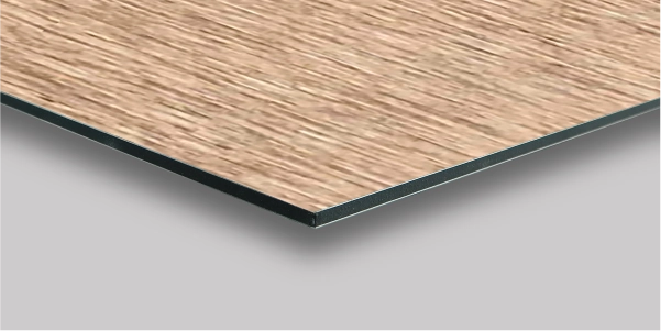 Laminatplatte mit Holzdekor, Nahaufnahme Kante